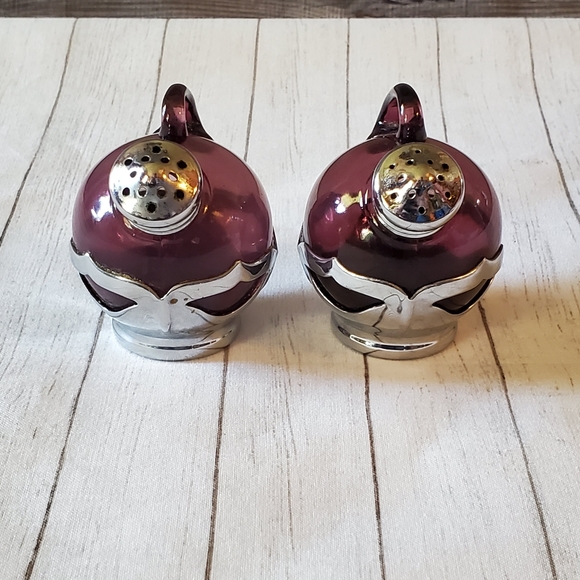 Vintage Art Deco Salt and Pepper Amethyst Glass - Picture 2 of 5